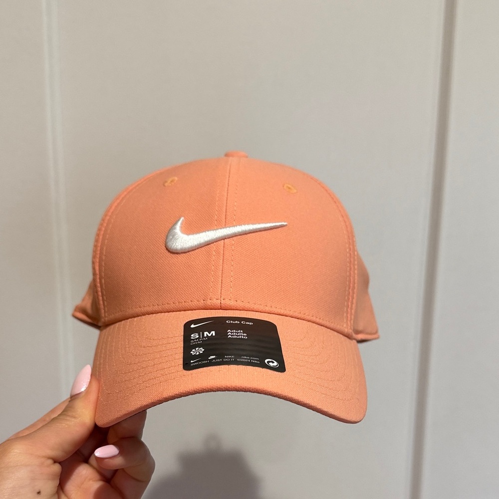Nike Dri-FIT Club Swoosh Cap - Unisex